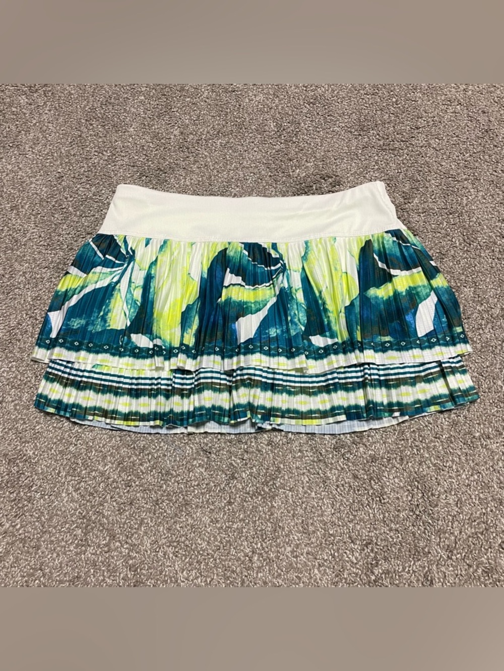 Lucky in Love Carribbean Vibes Pleated Skort Women’s Size Medium 8-10